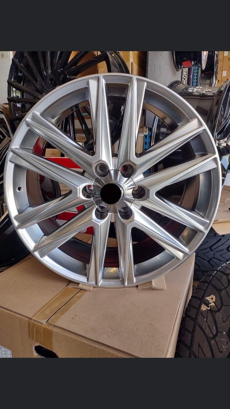 Tesla on aftermarket wheels